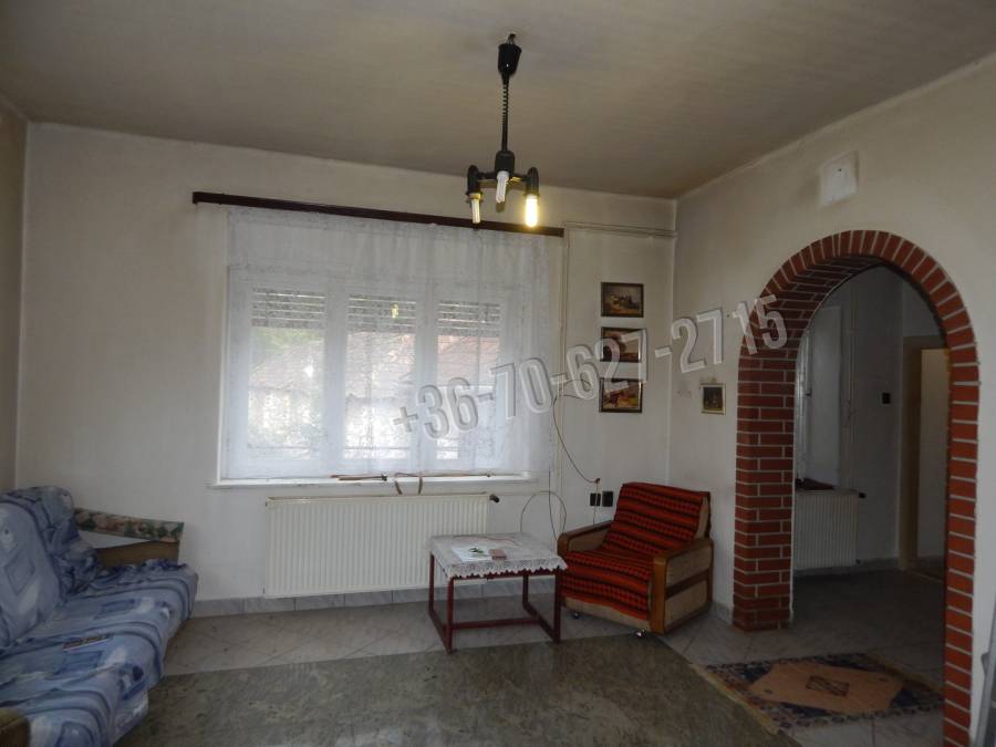 eladó családi ház, Bodony