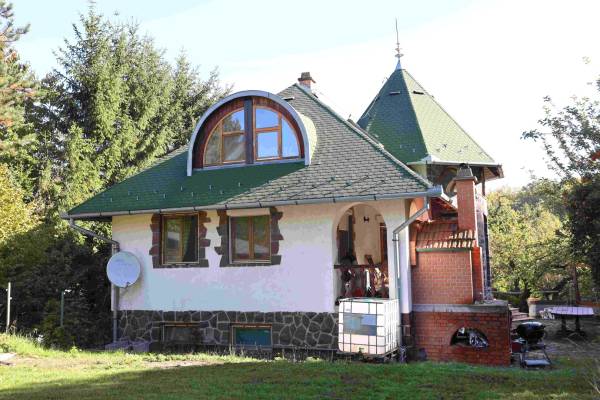 eladó családi ház, Parád