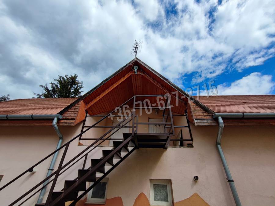eladó téglalakás, Bükkszék