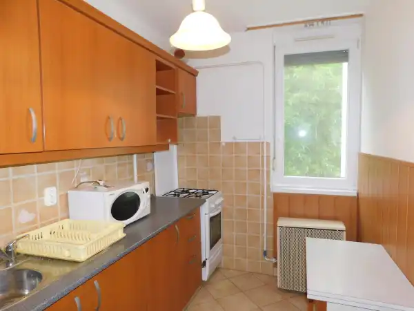 Kiadó téglalakás, Eger 1+1 szoba 54 m² 130 E Ft/hó